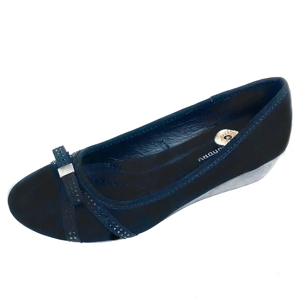Chinese Laundry Womans Black Faux Suede Loafer 8M